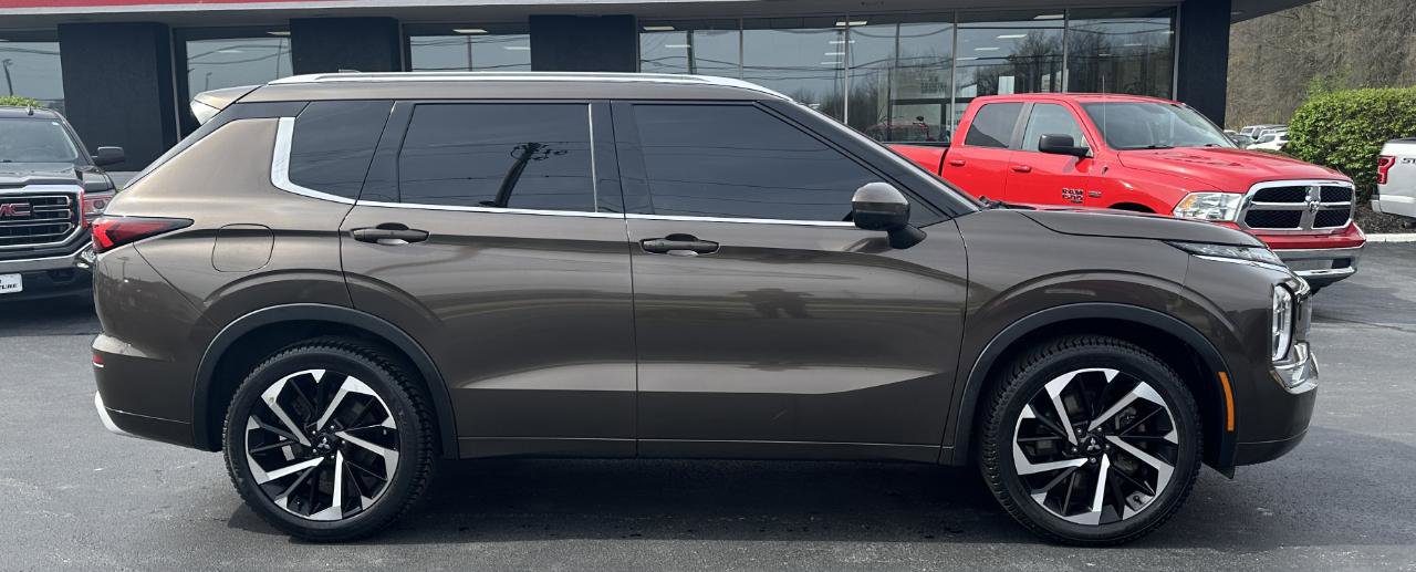 Used 2022 Mitsubishi Outlander SEL AWD/4WD image 9
