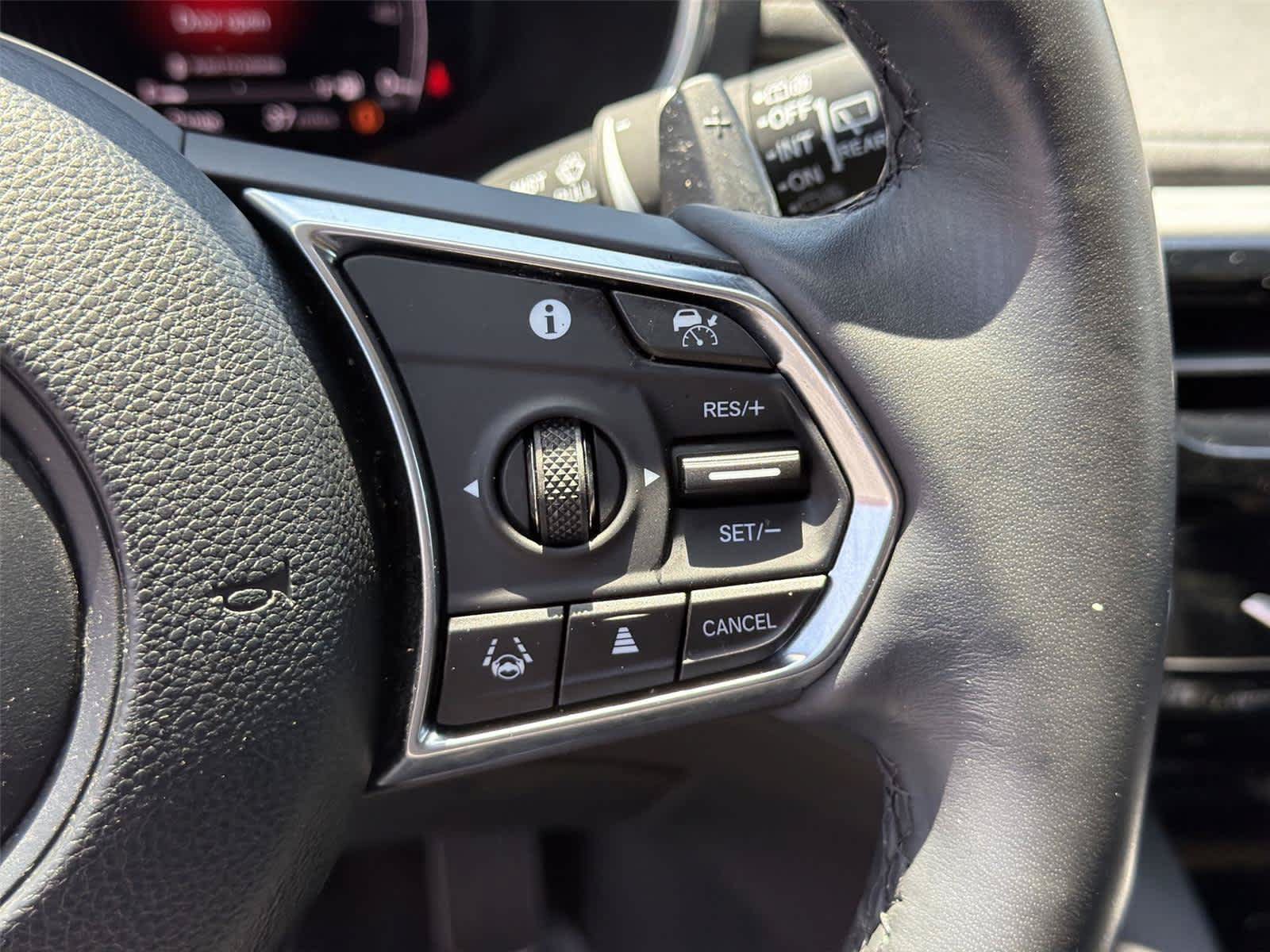 Used 2024 Acura MDX w/ Technology Package FWD image 35