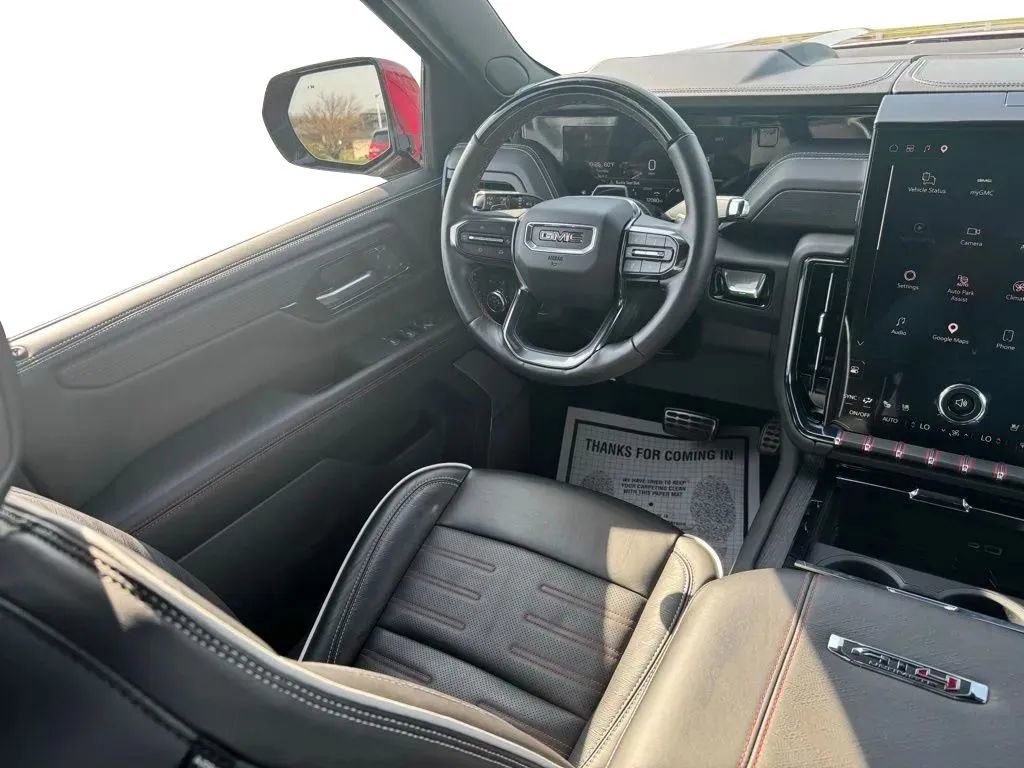 Used 2025 GMC Yukon XL AT4 Ultimate AWD/4WD image 25