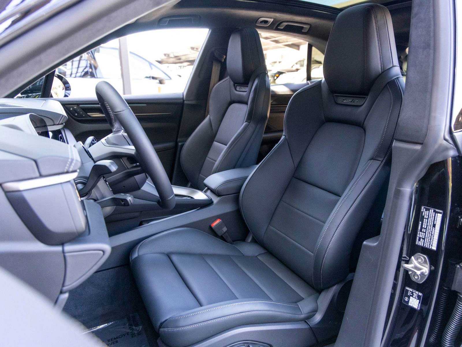 New 2026 Porsche Macan Turbo Electric image 5