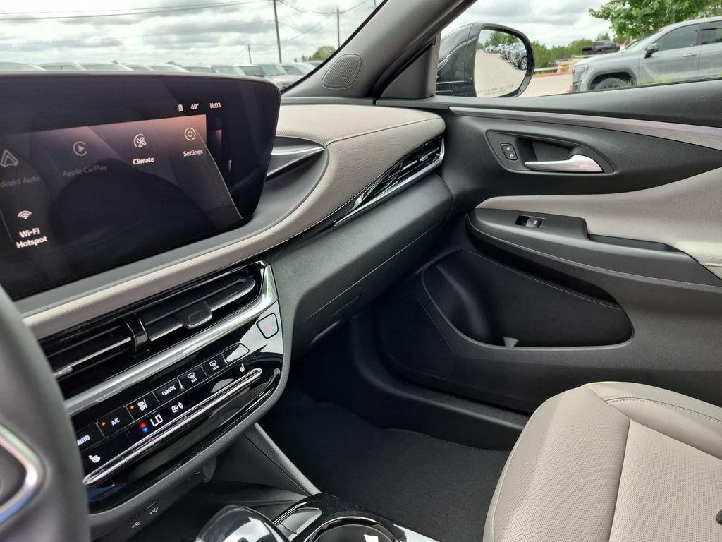 New 2026 Buick Envista Sport Touring FWD image 25
