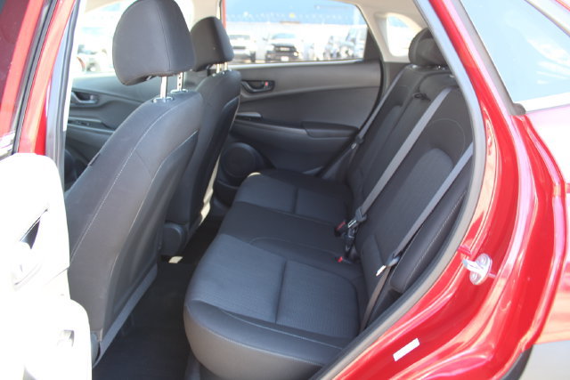 Used 2023 Hyundai Kona SEL AWD/4WD image 32