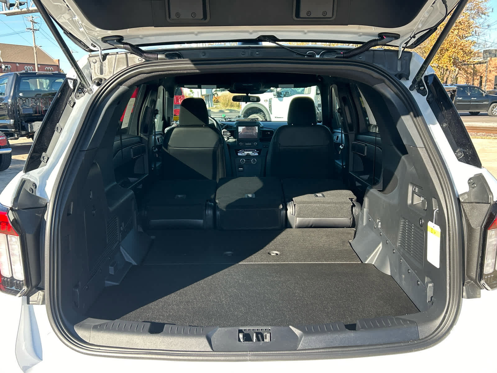 New 2026 Ford Explorer w/ Ready For The Road Package image 7