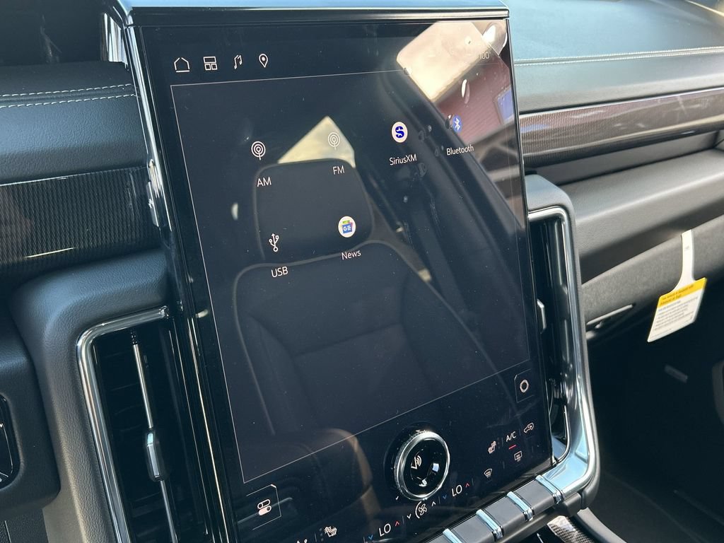 New 2026 GMC Yukon XL Elevation AWD/4WD image 13
