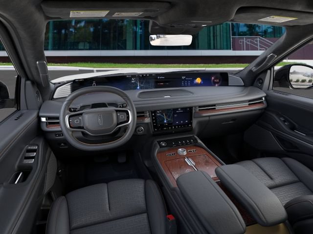 New 2025 Lincoln Navigator L Black Label AWD/4WD image 9