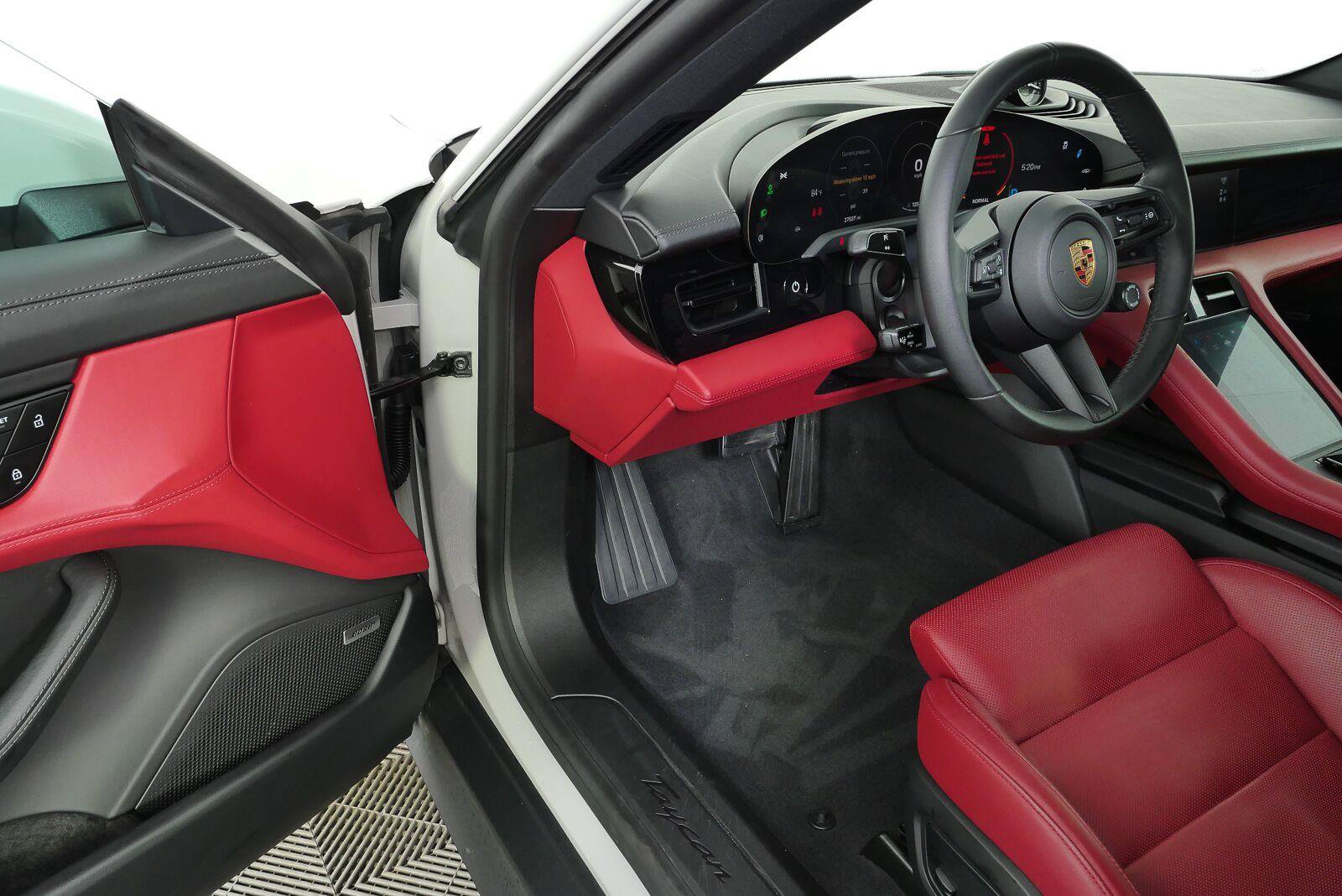Certified 2024 Porsche Taycan RWD image 8