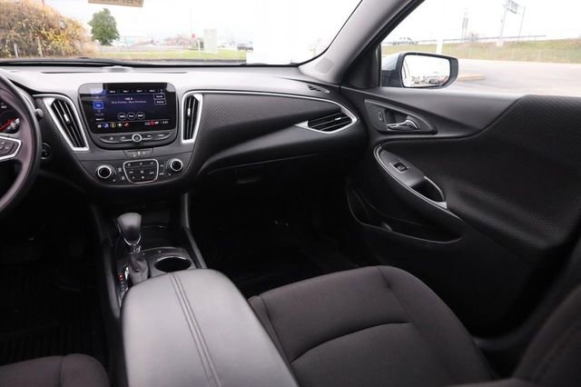 Used 2024 Chevrolet Malibu LT image 23