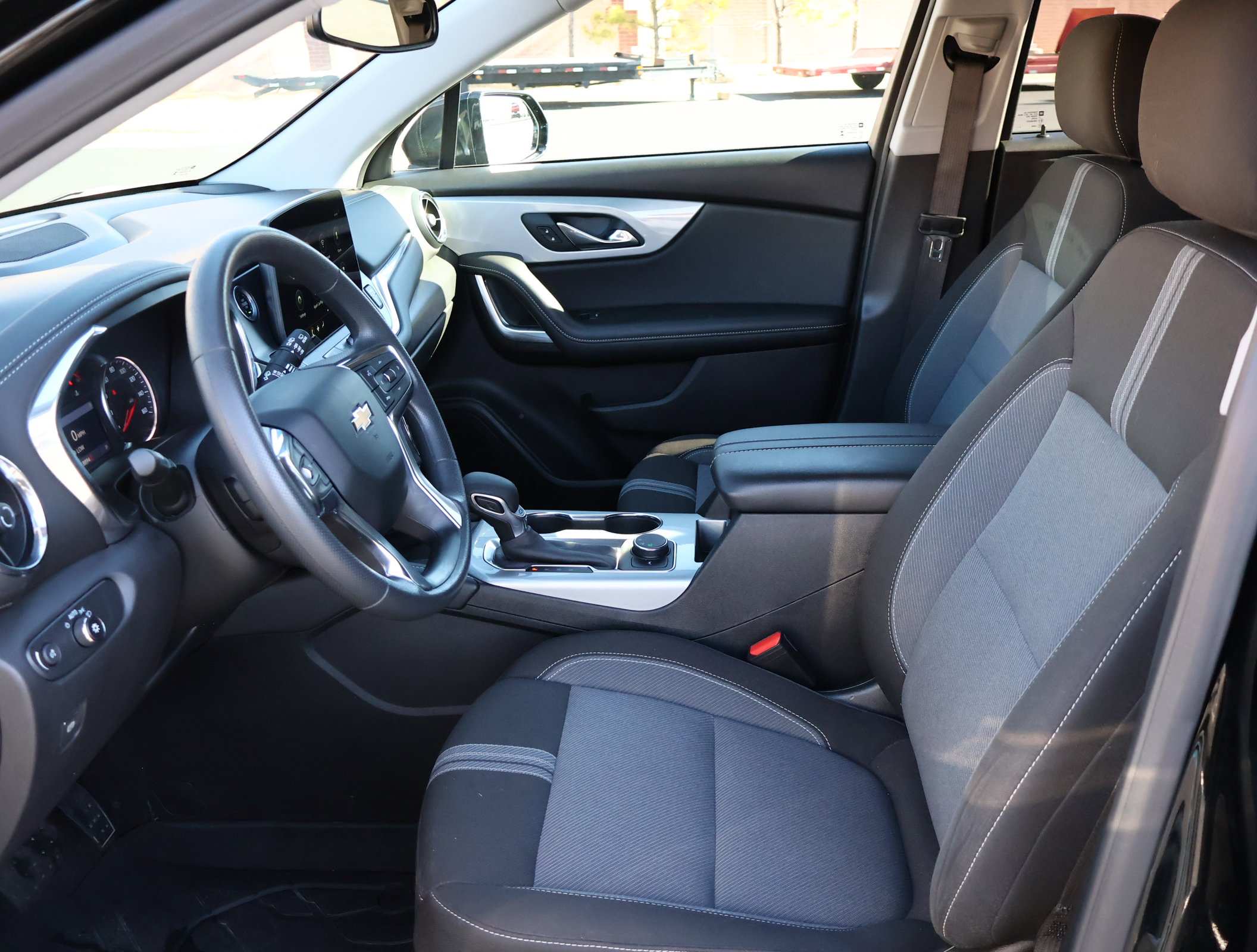 Certified 2024 Chevrolet Blazer LT w/ Convenience Package image 11