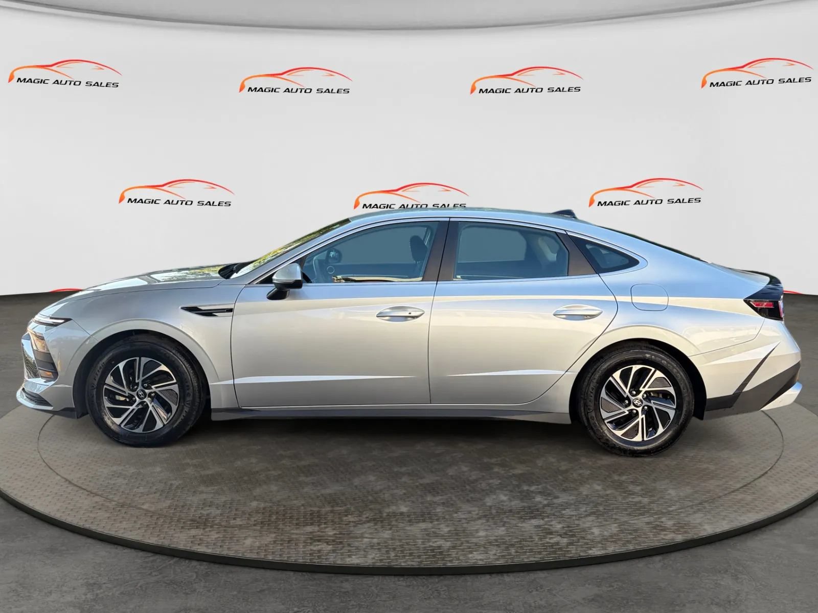 Used 2026 Hyundai Sonata Blue FWD image 7