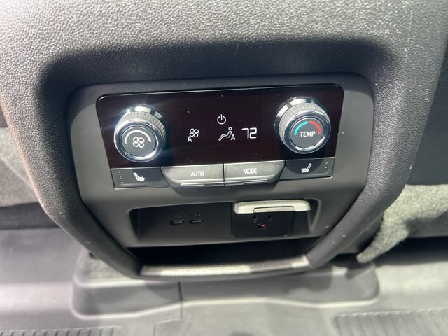 Used 2026 Chevrolet Traverse High Country w/ LPO, Floor Liner Package AWD/4WD image 22