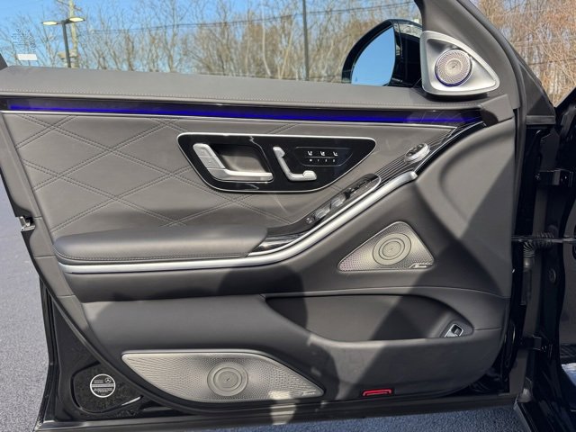 Certified 2024 Mercedes-Benz Maybach S 680 4MATIC image 25