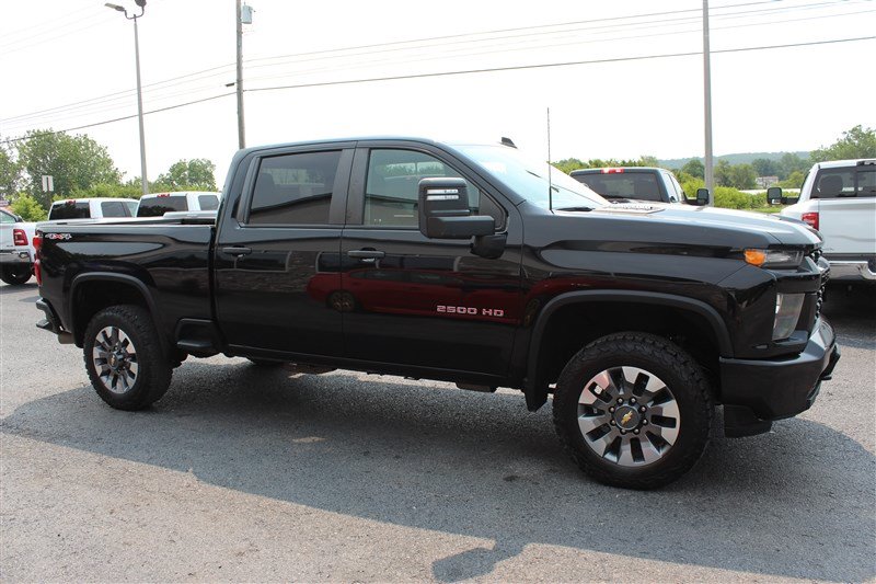 Used 2023 Chevrolet Silverado 2500 Custom w/ Custom Value Package AWD/4WD image 8