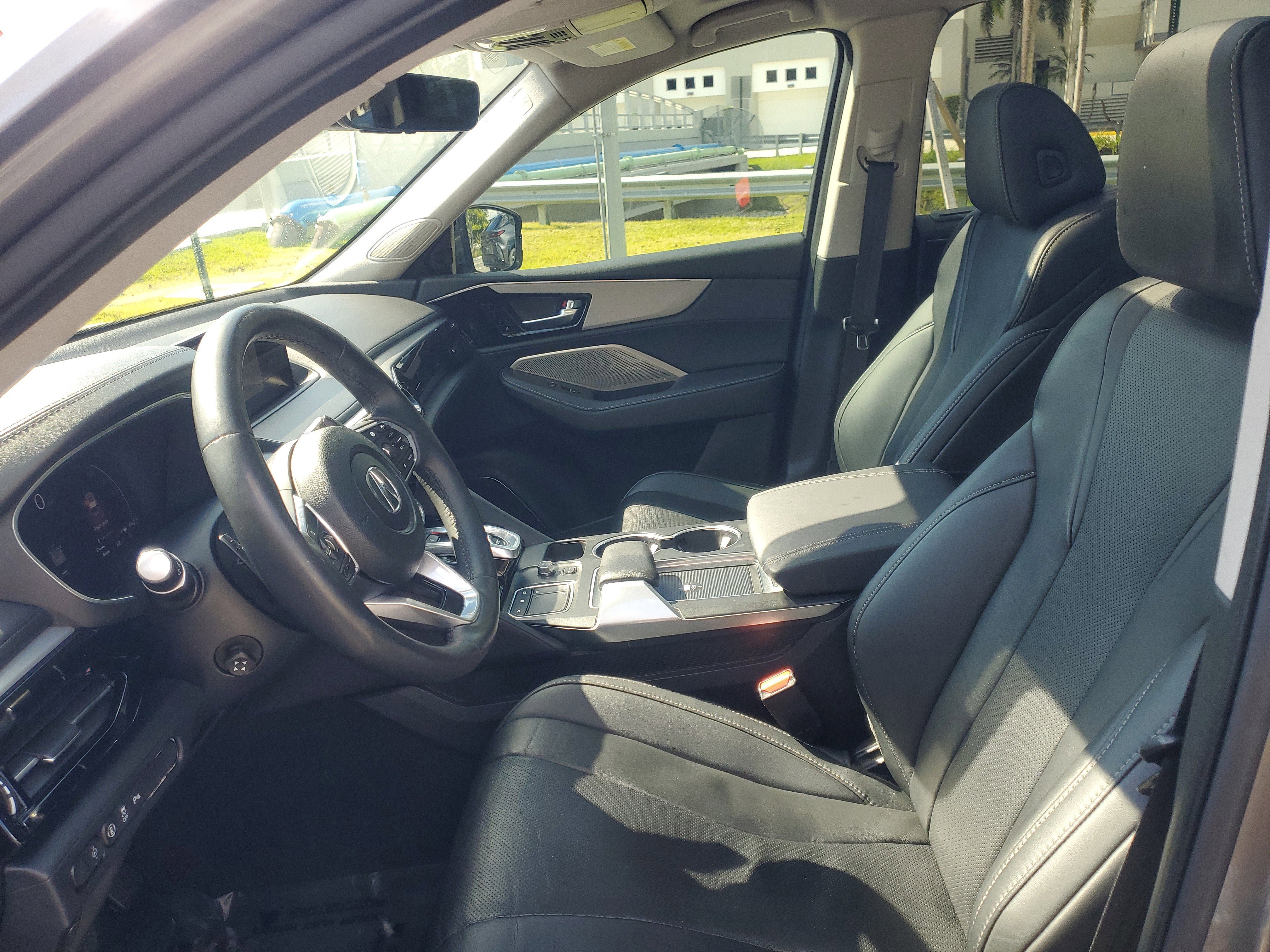 Used 2023 Acura MDX FWD w/ Technology Package image 15