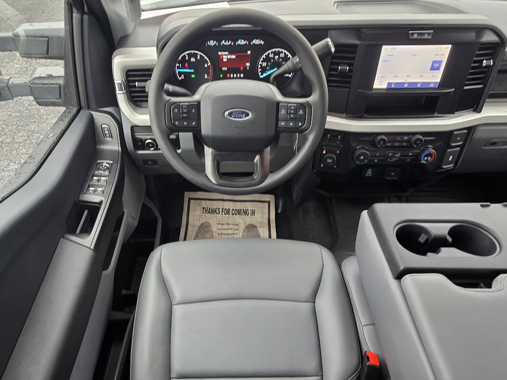 New 2025 Ford F250 XL w/ FX4 Off-Road Package image 4