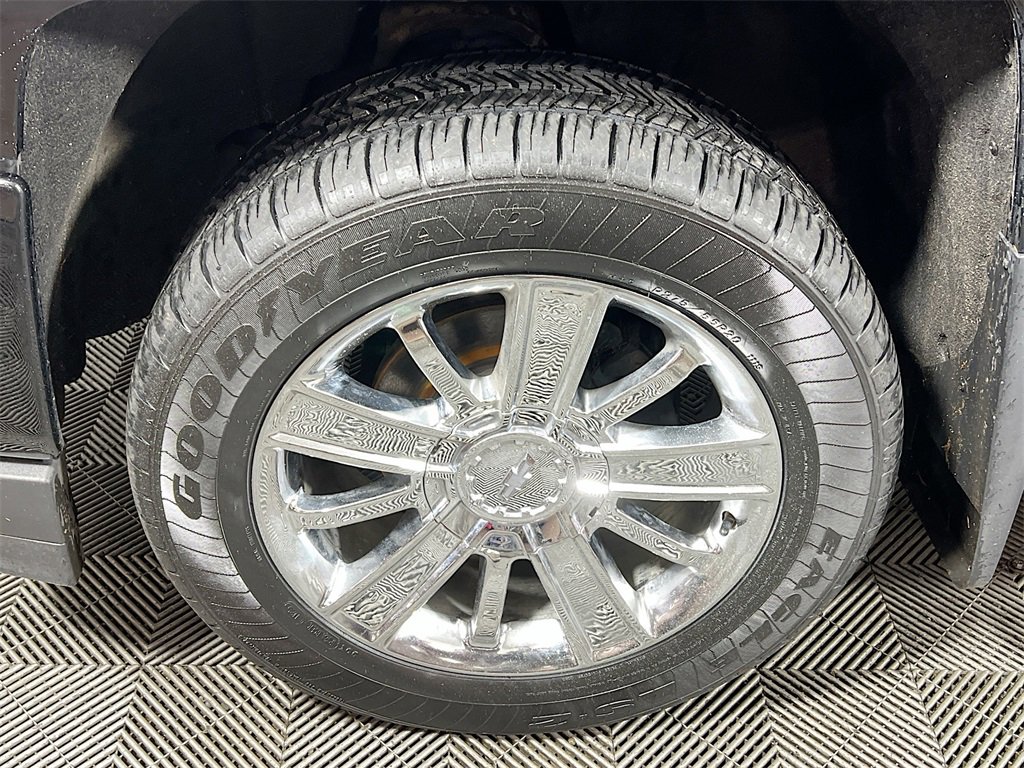 Used 2018 Chevrolet Silverado 1500 High Country image 25