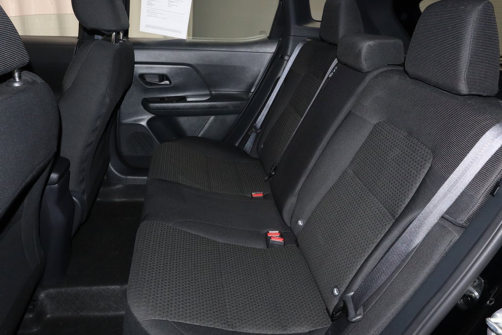 Certified 2025 Nissan Kicks S image 21