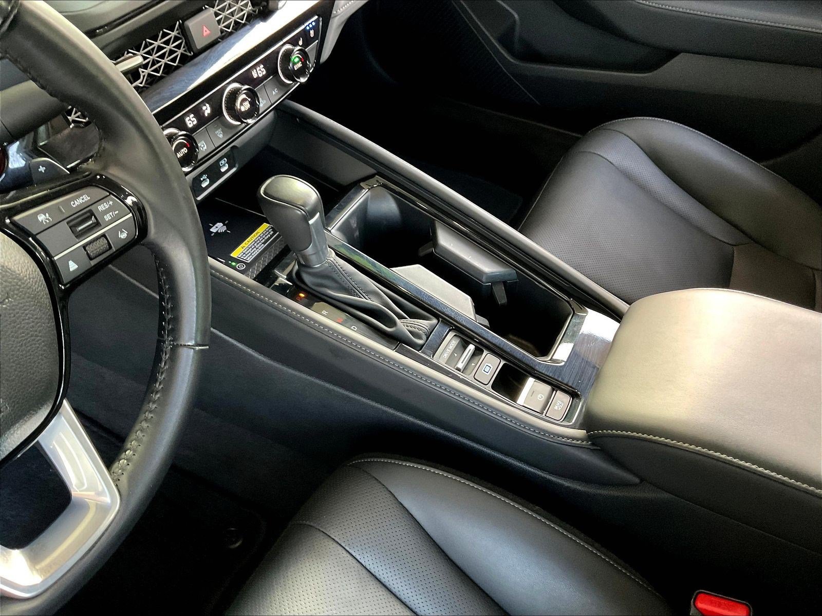 Used 2024 Honda Accord Touring image 18
