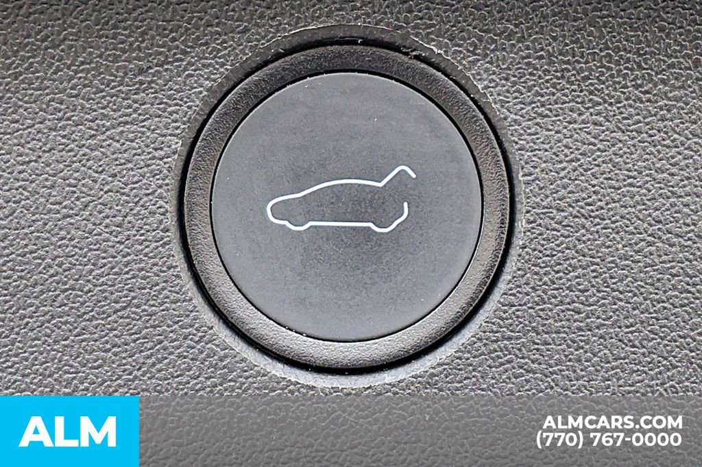 Used 2021 Tesla Model Y Long Range image 24
