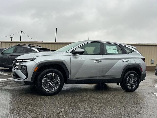 New 2026 Hyundai Tucson Blue SE w/ Tow & Go Package image 2