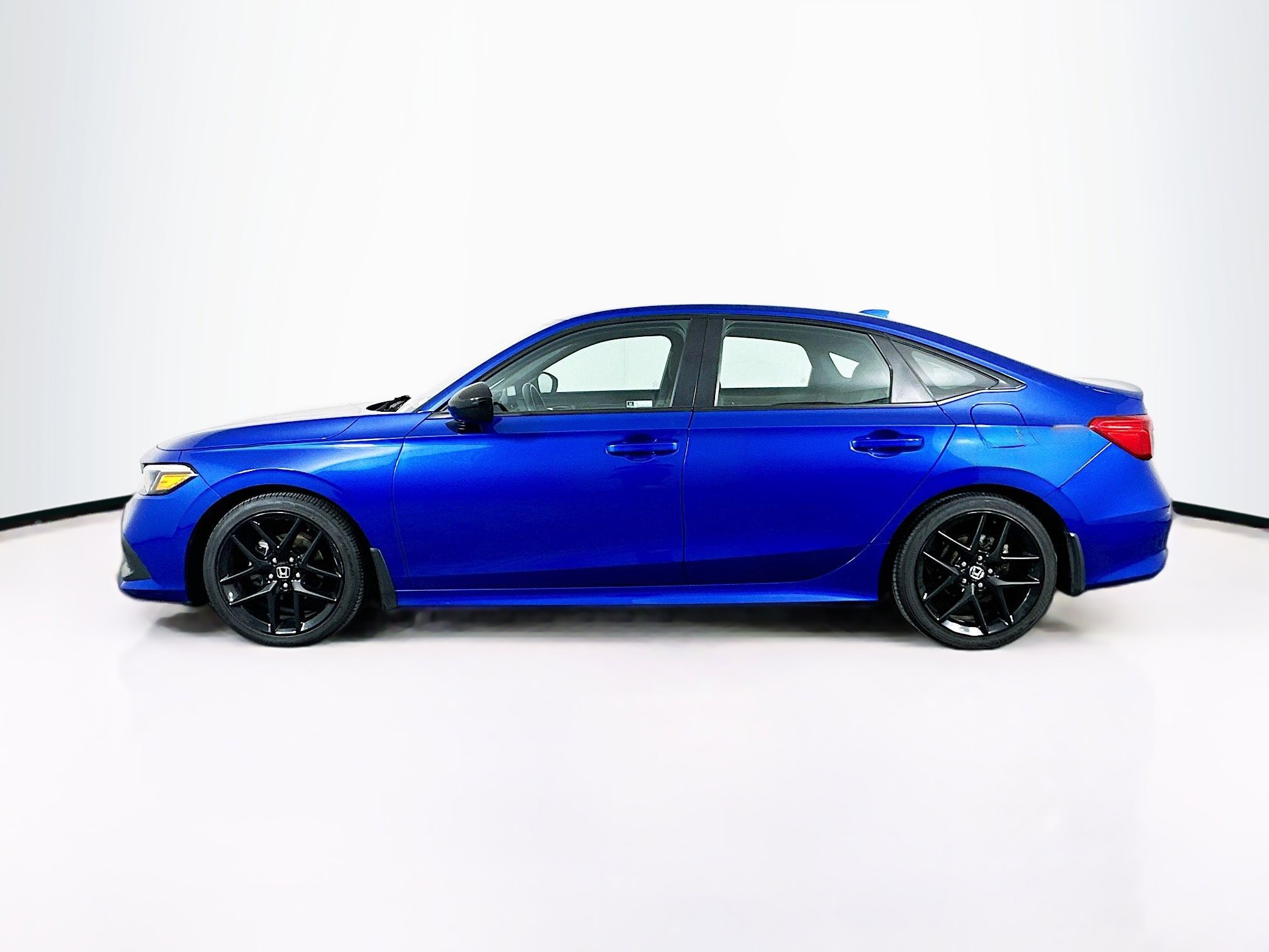 Used 2022 Honda Civic Sport image 4