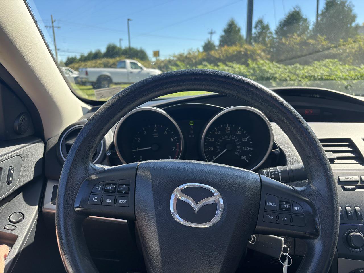 Used 2010 MAZDA MAZDA3 i Touring FWD image 10