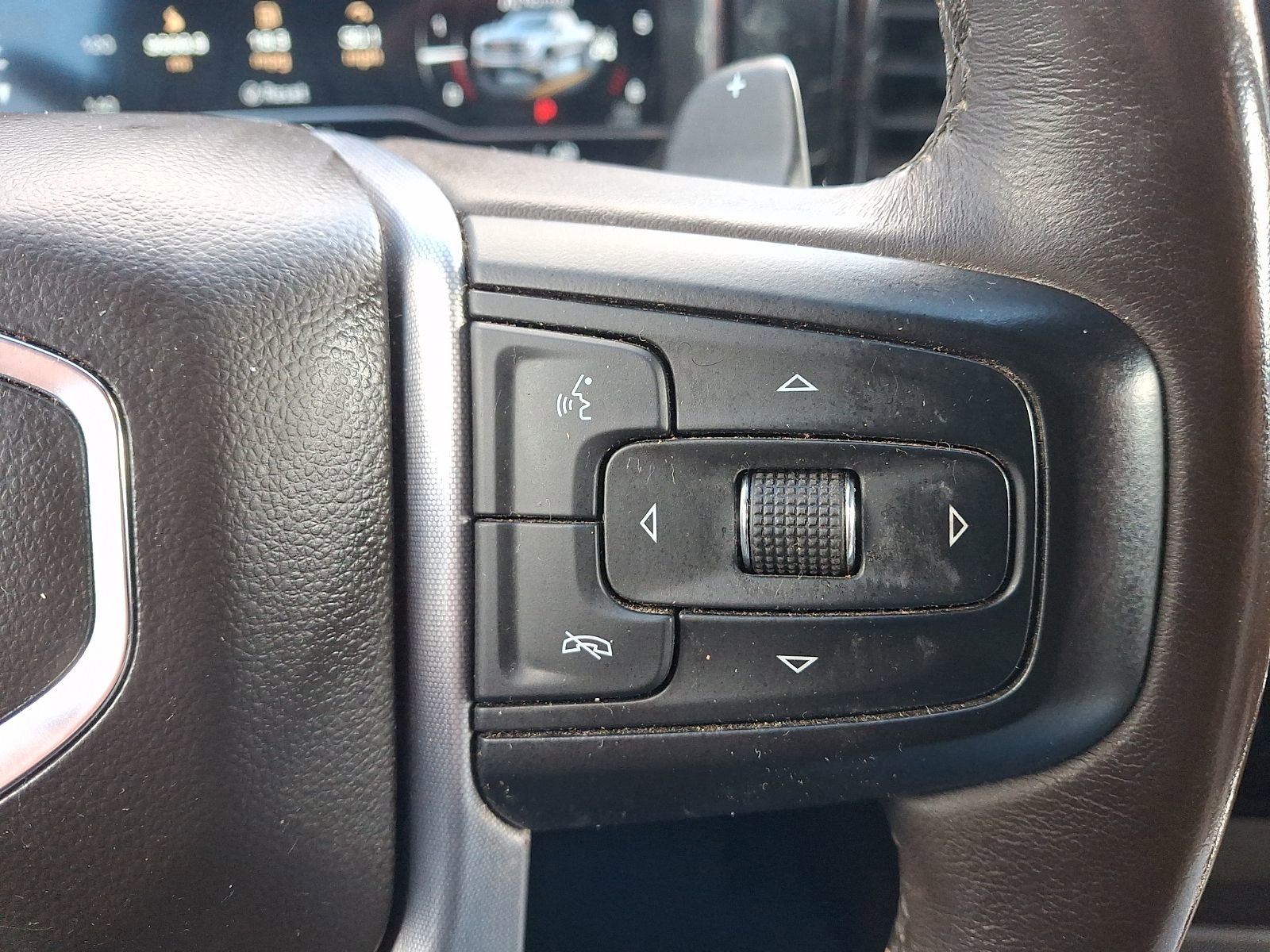 Used 2023 GMC Sierra 1500 SLT w/ SLT Premium Package AWD/4WD image 23