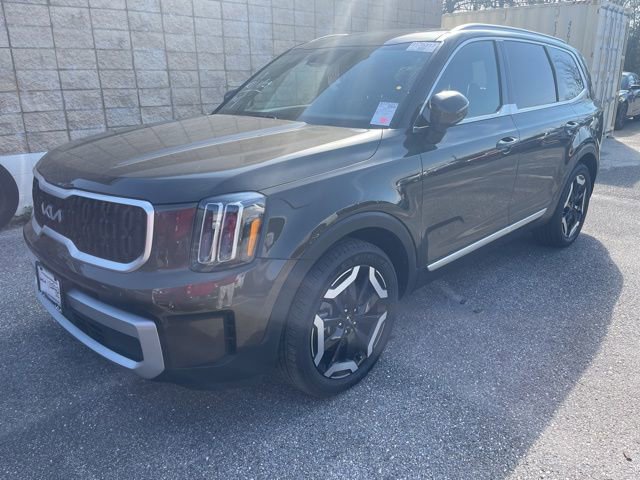 Used 2023 Kia Telluride EX image 4