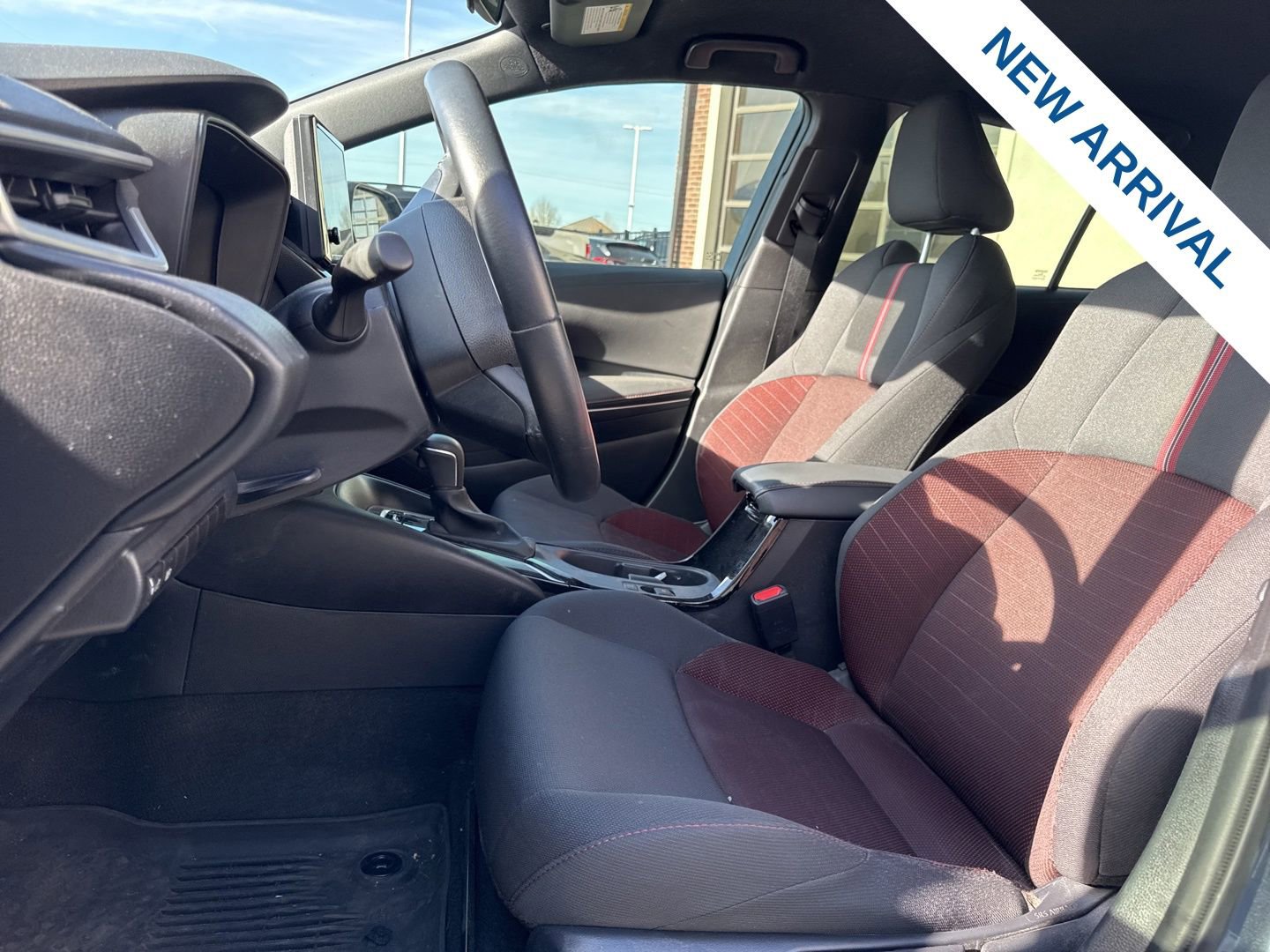 Used 2024 Toyota Corolla SE image 16