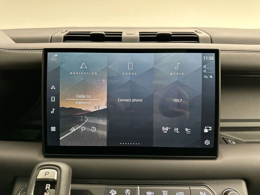 New 2025 Land Rover Defender 110 X-Dynamic SE image 14