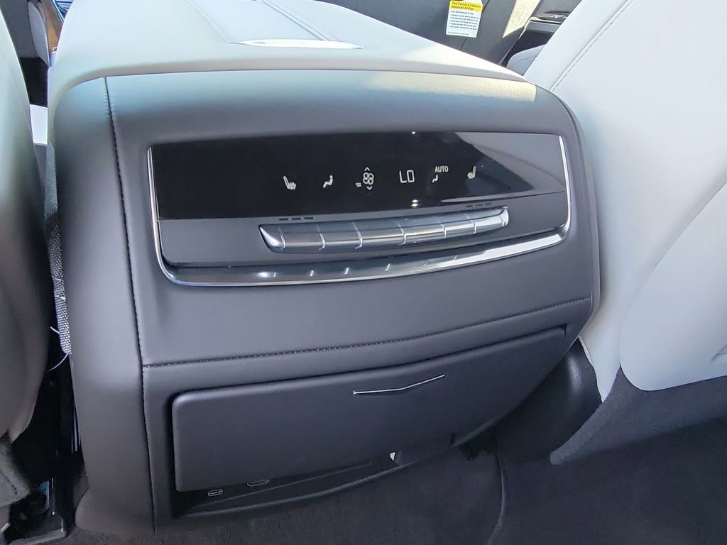 Certified 2025 Cadillac Escalade Premium Luxury Platinum image 21