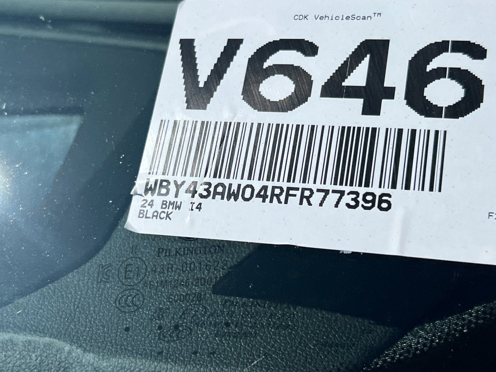 Used 2024 BMW i4 eDrive35 w/ Premium Package image 28