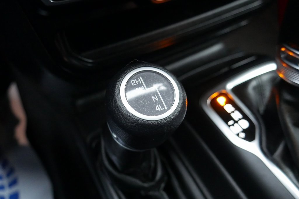 Used 2022 Jeep Wrangler Unlimited Willys image 19