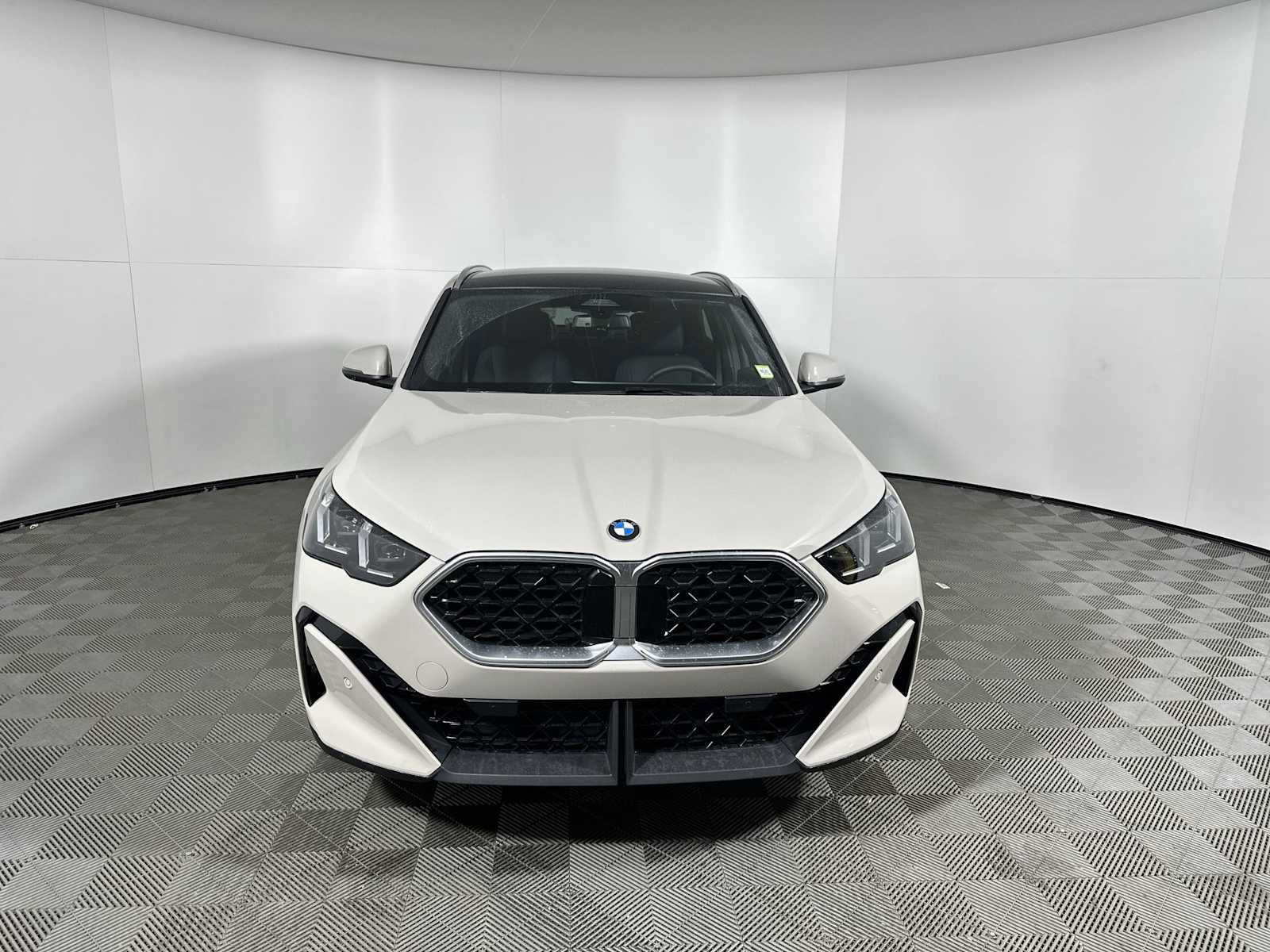 New 2026 BMW X2 xDrive28i w/ Convenience Package AWD/4WD image 5