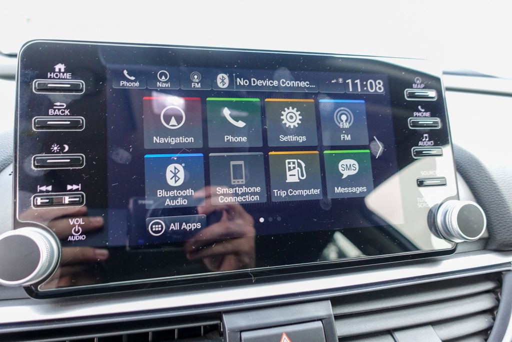 Used 2020 Honda Accord Touring image 19