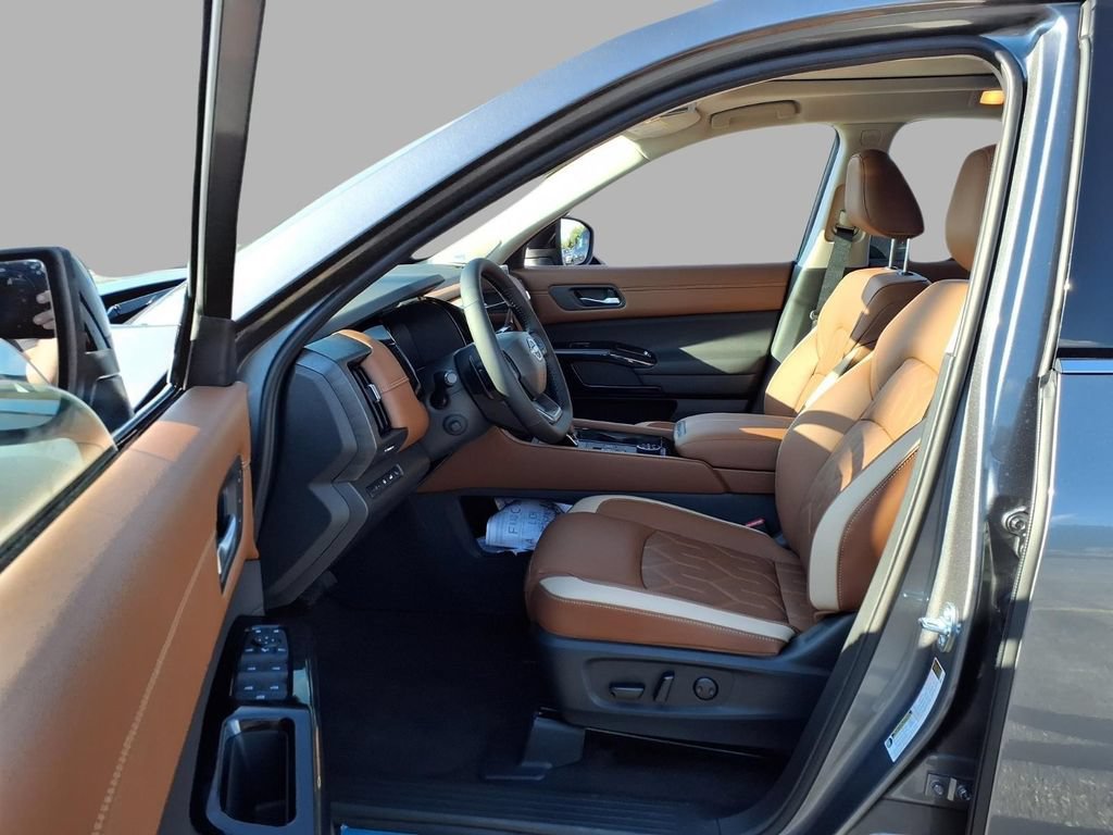 New 2026 Nissan Pathfinder Platinum AWD/4WD image 20
