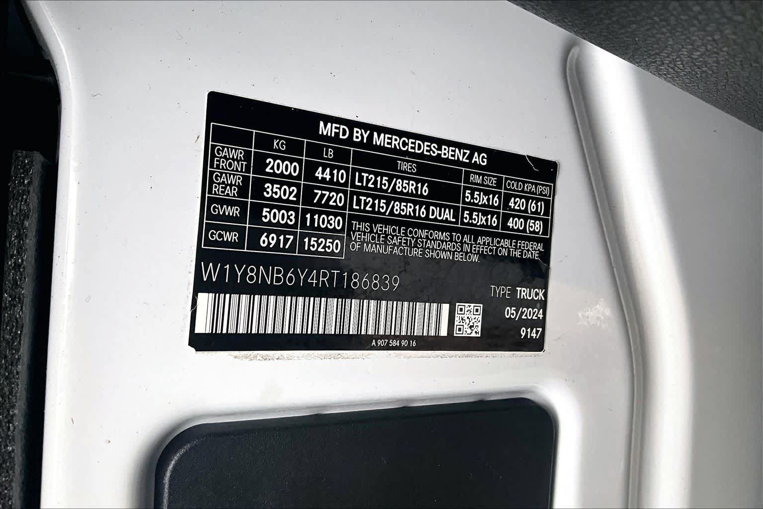 Certified 2024 Mercedes-Benz Sprinter 3500 w/ Parking Package image 30