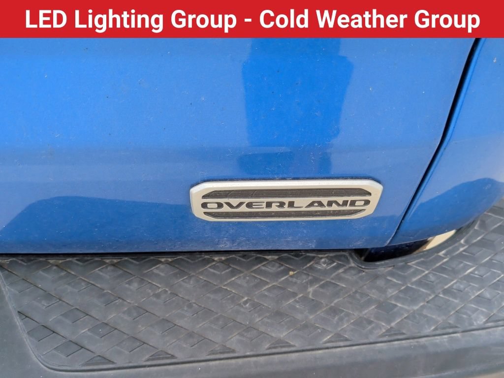 Used 2022 Jeep Gladiator Overland w/ LED Lighting Group AWD/4WD image 11