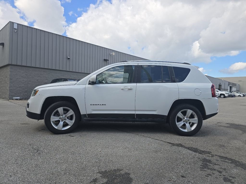 Used 2015 Jeep Compass High Altitude AWD/4WD image 11