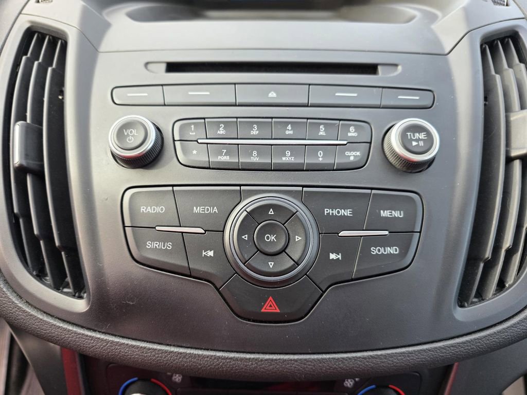 Used 2017 Ford Escape SE w/ SE Cold Weather Package image 18