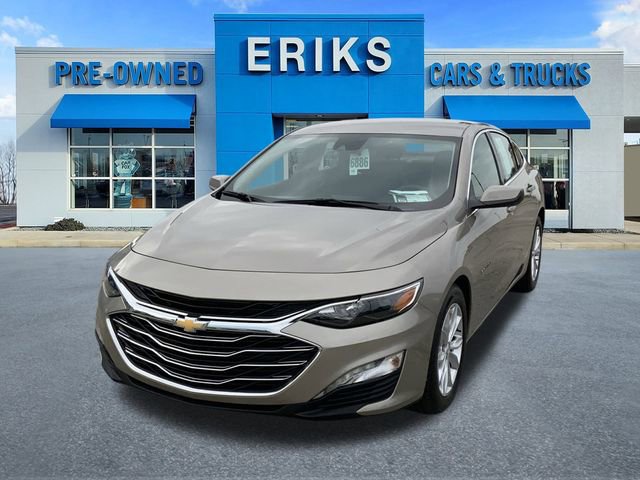 Used 2024 Chevrolet Malibu LT image 2