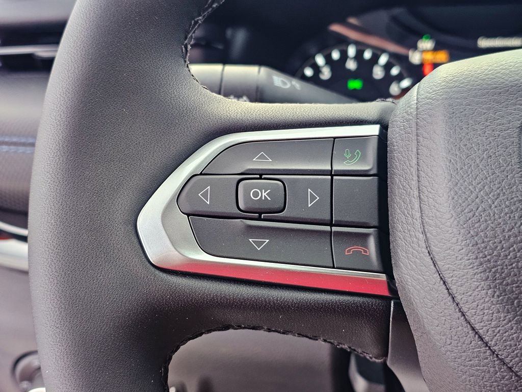 New 2026 Jeep Compass Latitude image 18