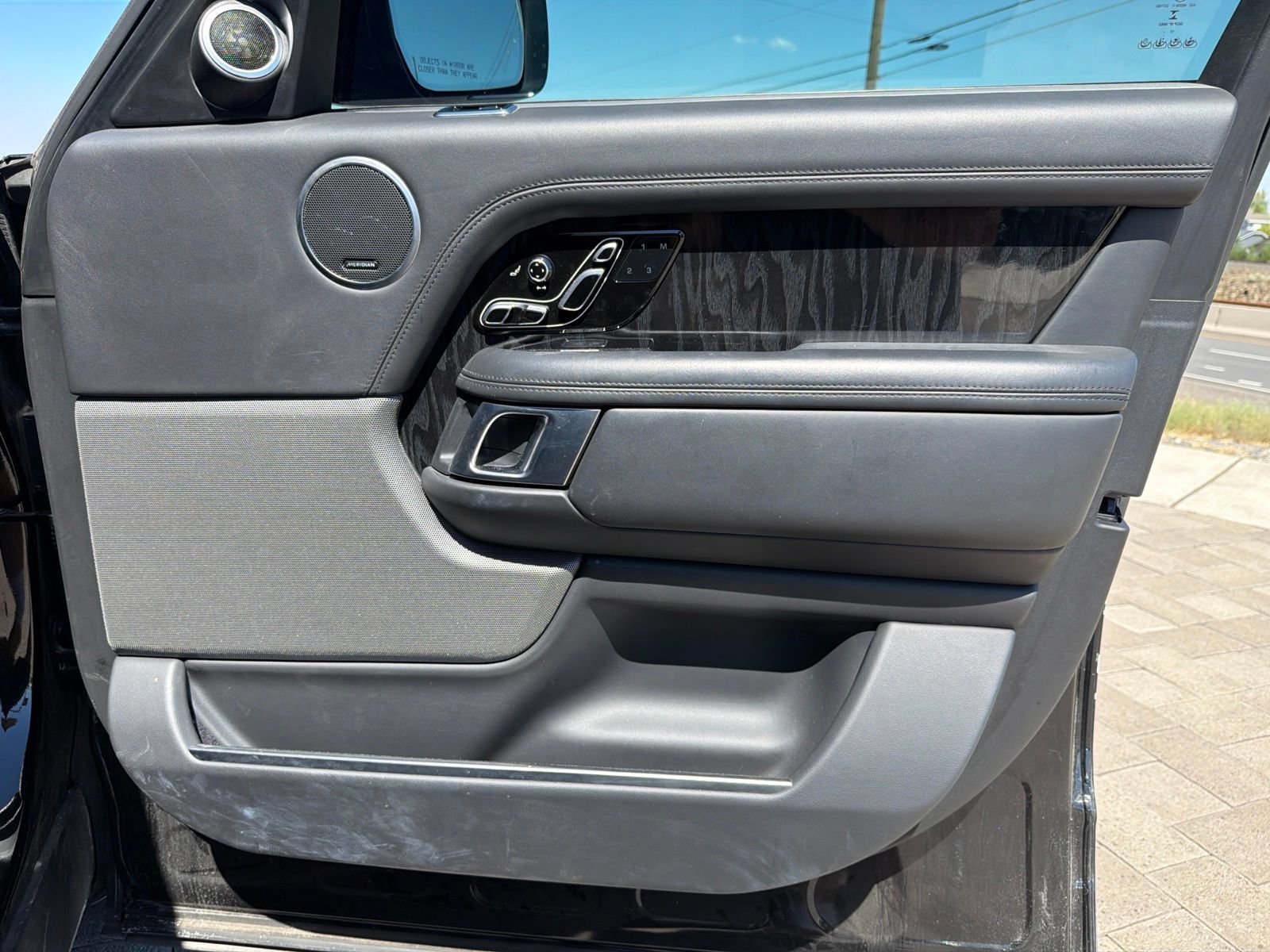 Used 2018 Land Rover Range Rover Autobiography AWD/4WD image 25