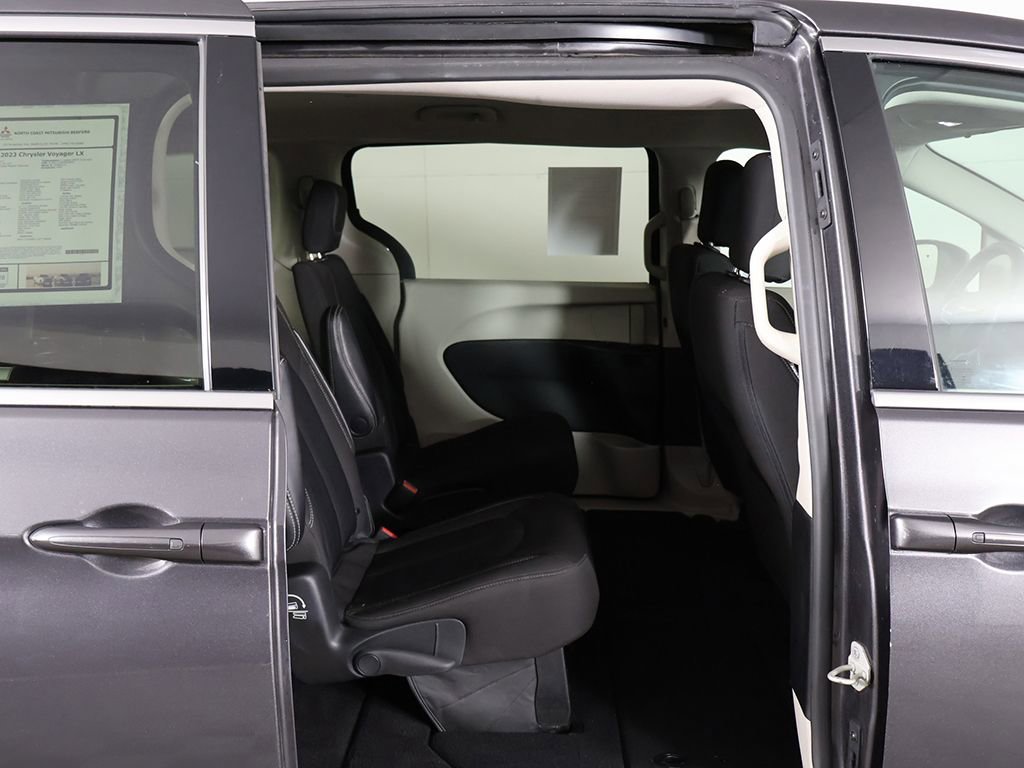Used 2023 Chrysler Voyager LX FWD image 28