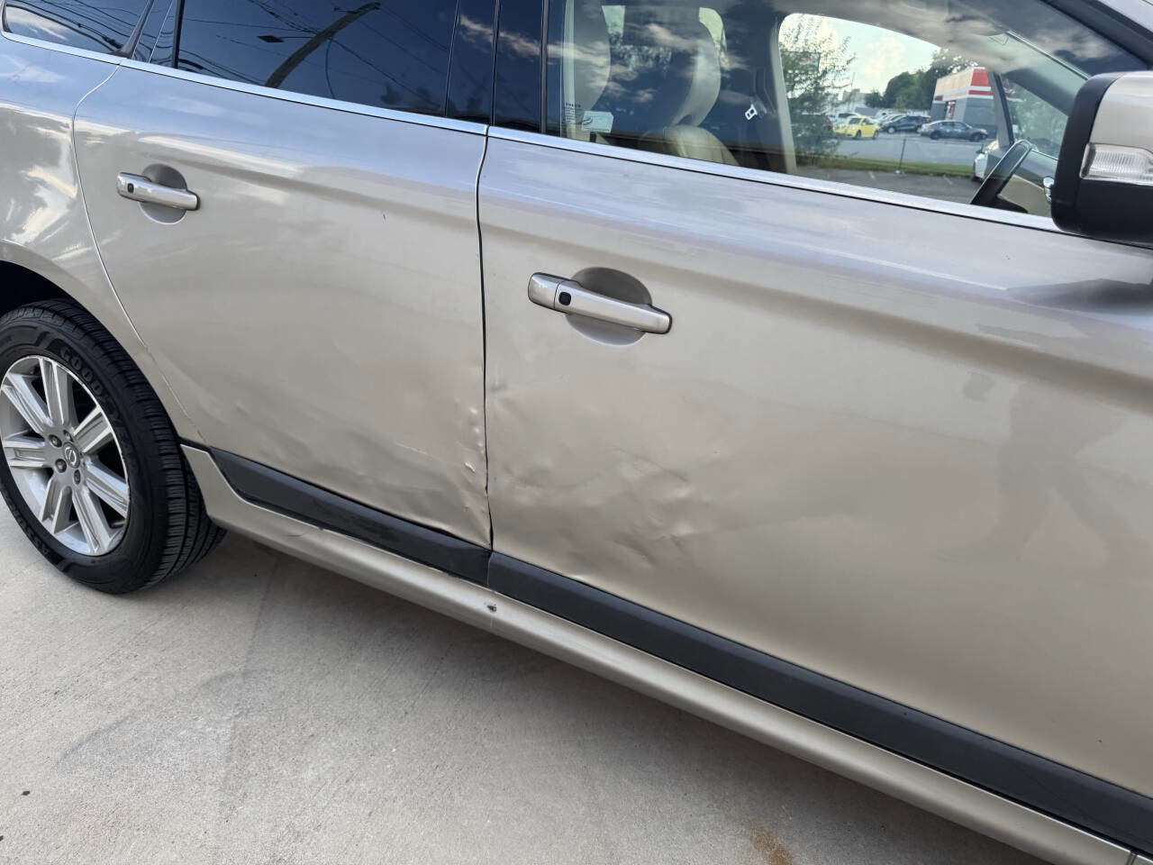 Used 2016 Volvo XC60 T6 w/ Proximity Package image 39