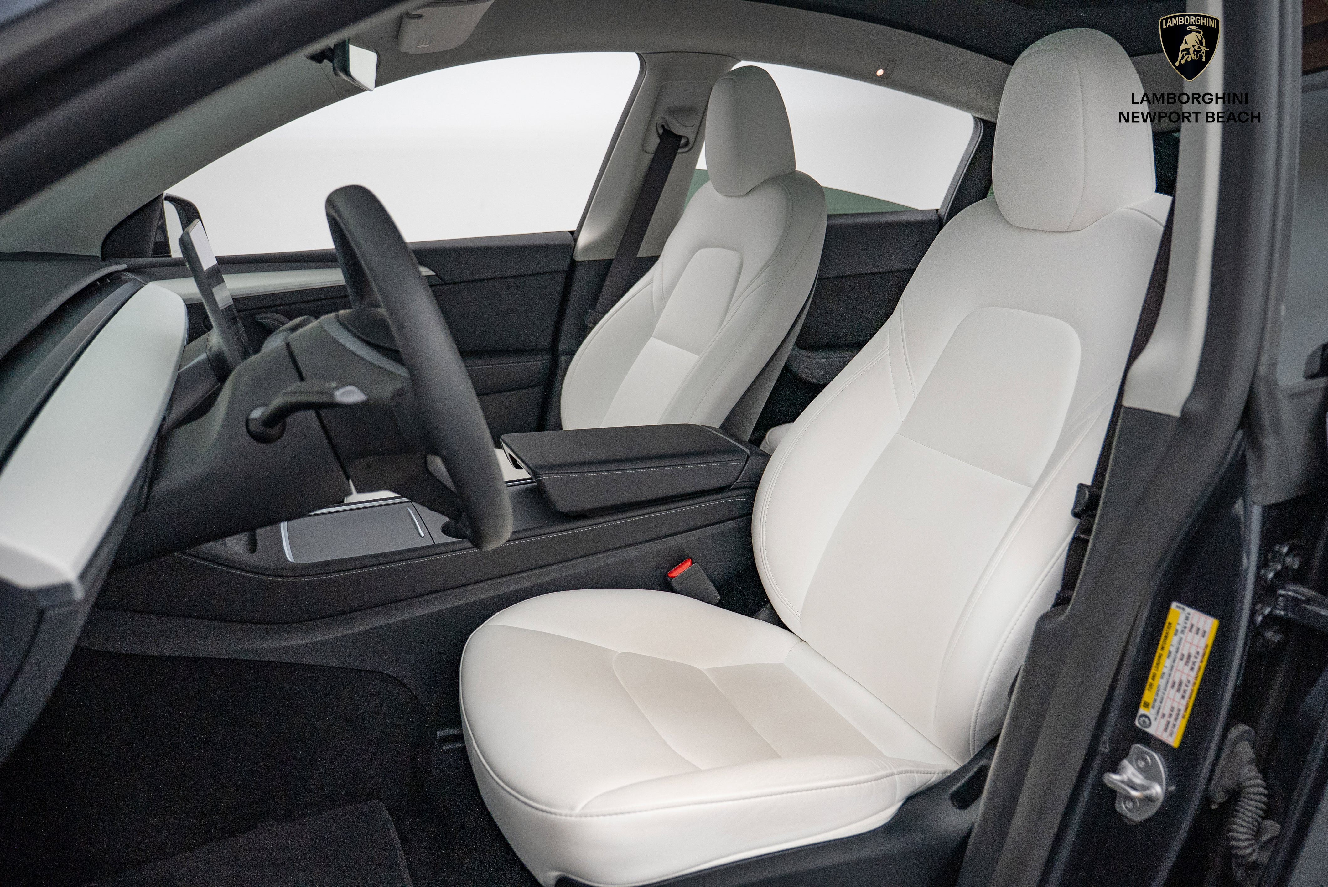 Used 2024 Tesla Model Y Performance image 17