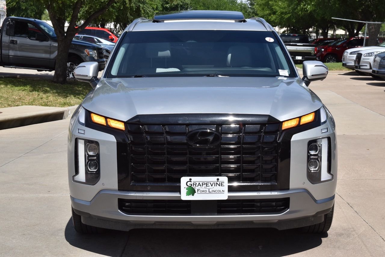 Used 2024 Hyundai Palisade SEL w/ Premium Package image 3