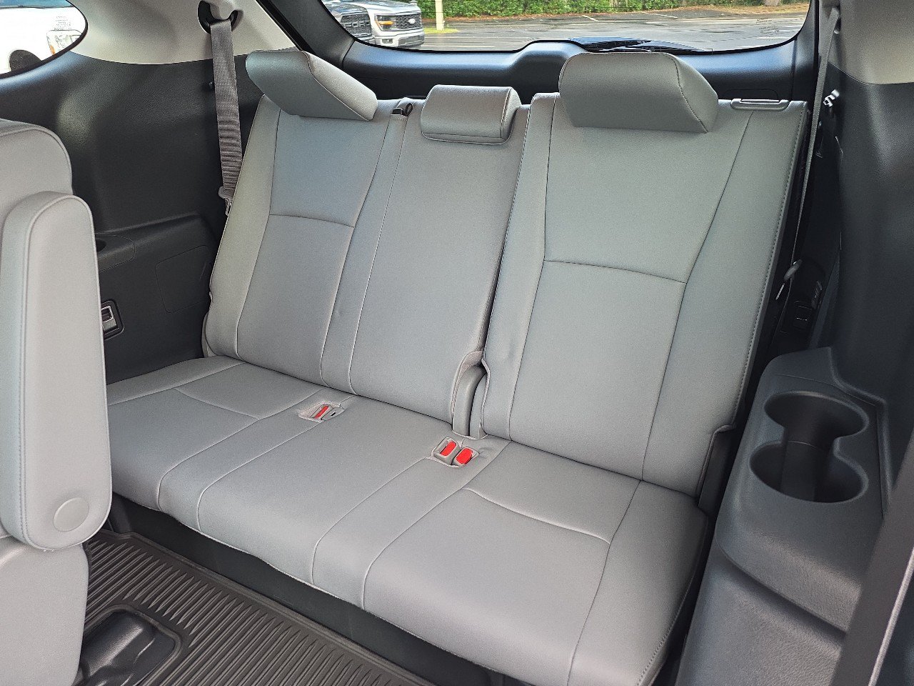 Used 2026 Toyota Highlander Limited AWD/4WD image 17