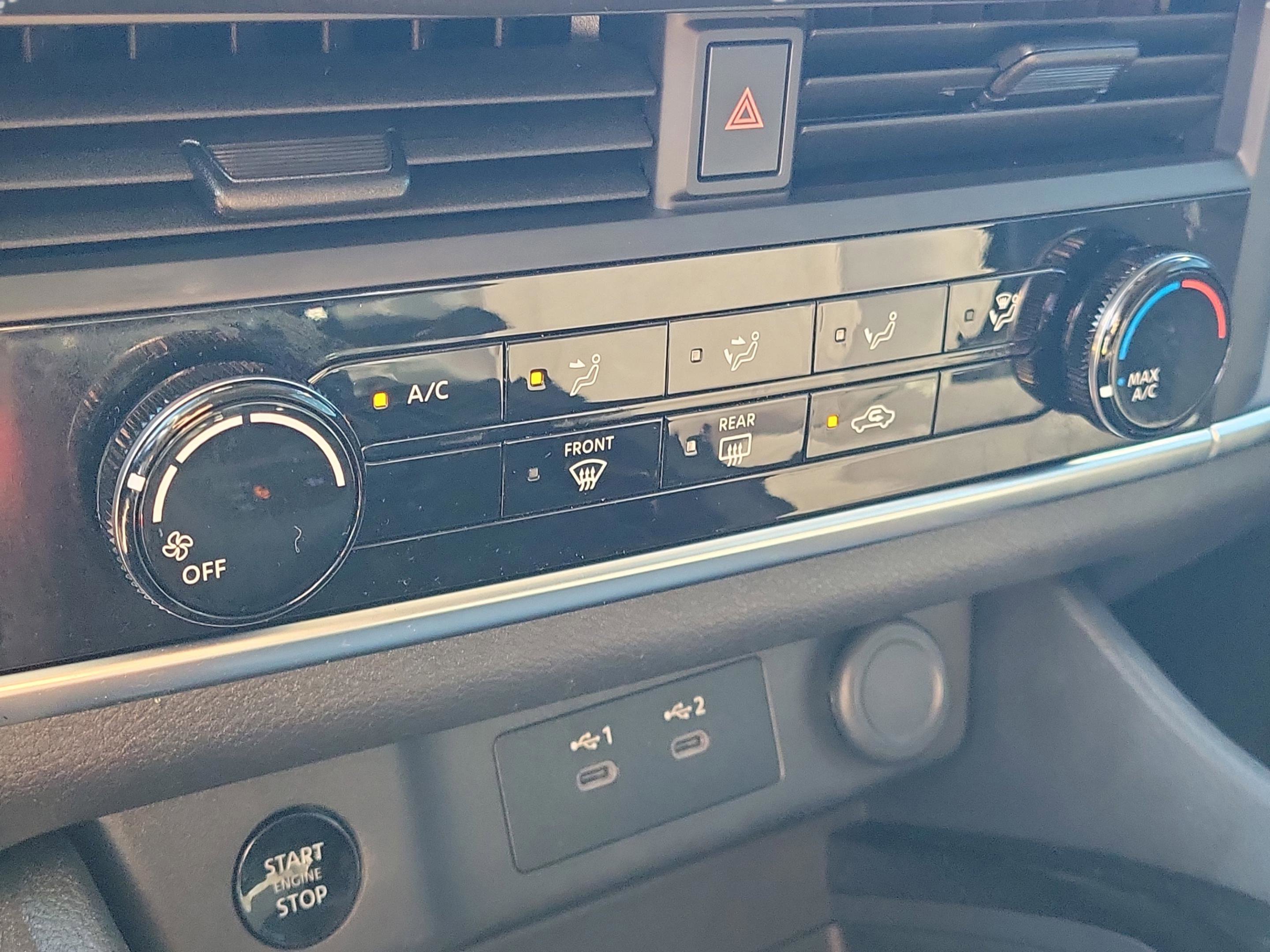 Certified 2024 Nissan Rogue S image 28