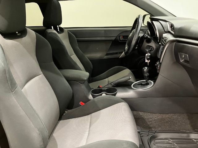 Used 2015 Scion tC image 35