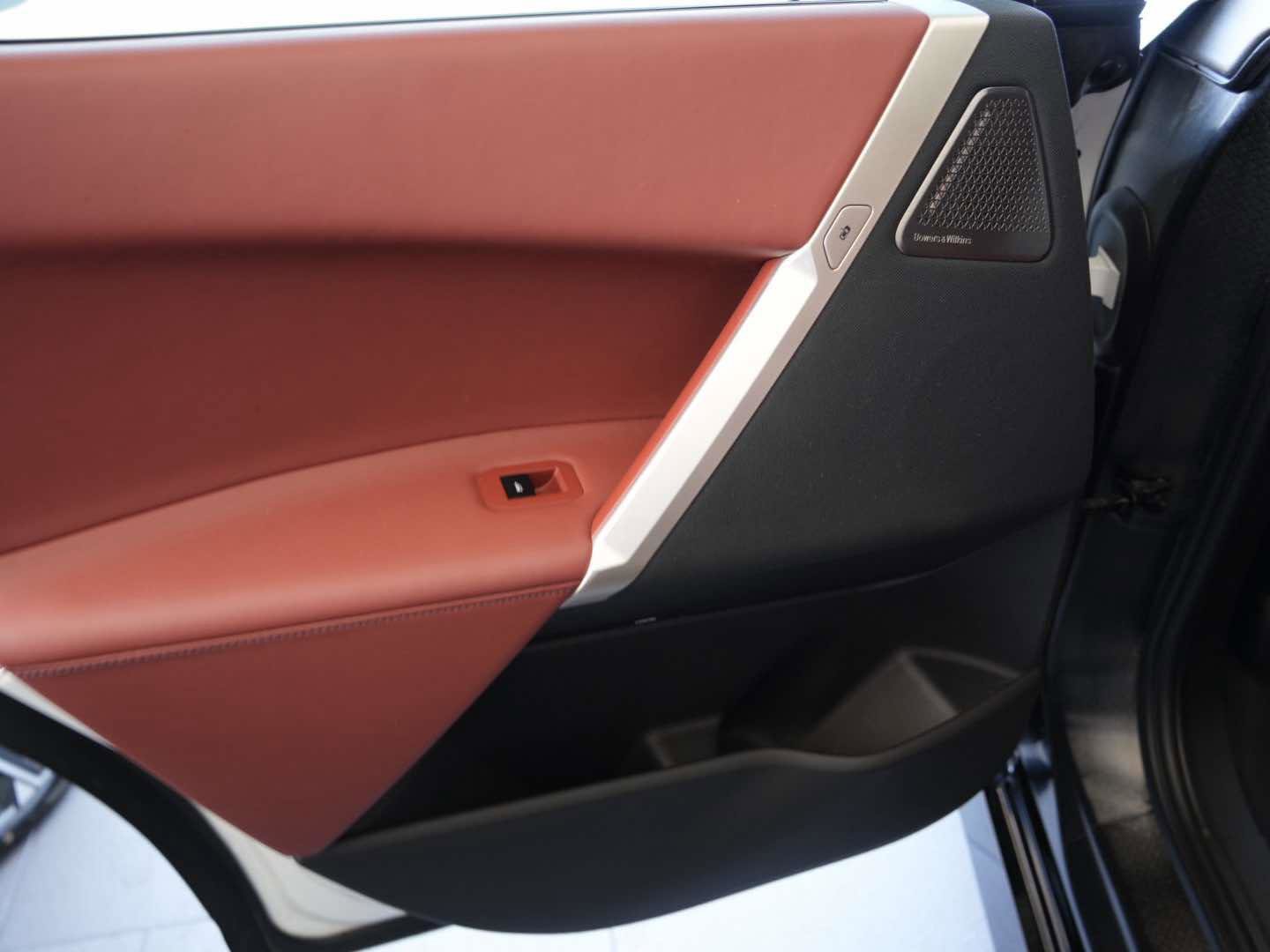 Used 2022 BMW iX xDrive50 image 18